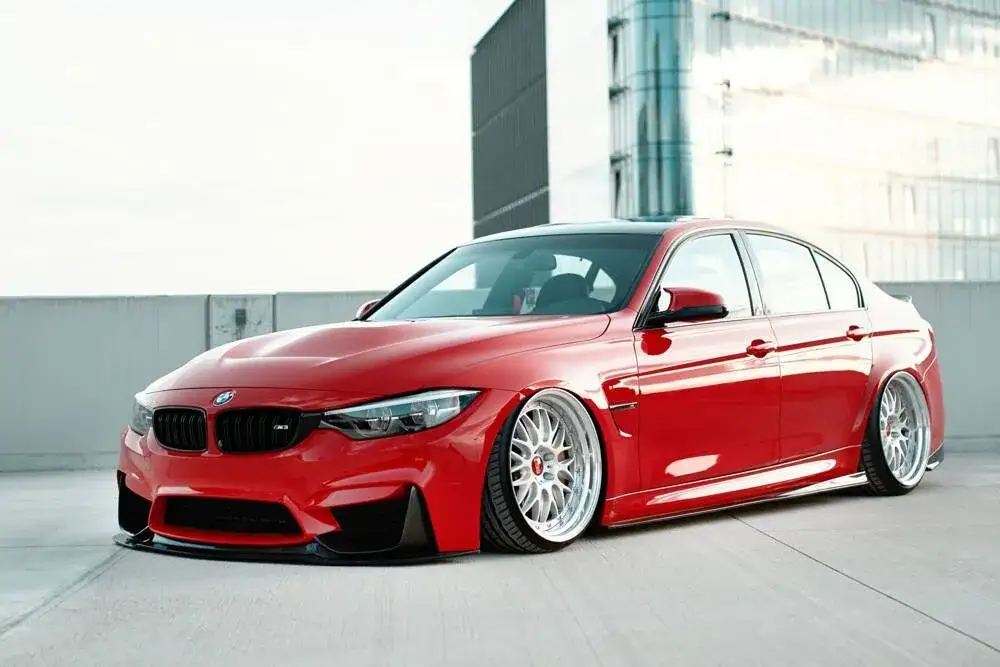 BMW M3 F80 - wyjątkowe osiągi i specyfikacja sportowego sedana