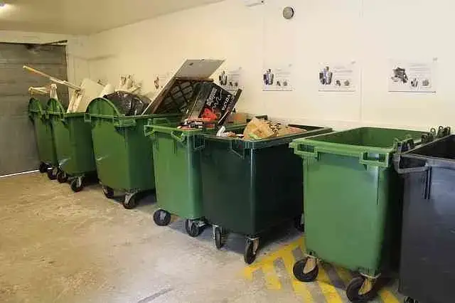 Gdzie wyrzucić wykładzinę PCV? 5 skutecznych sposobów utylizacji
