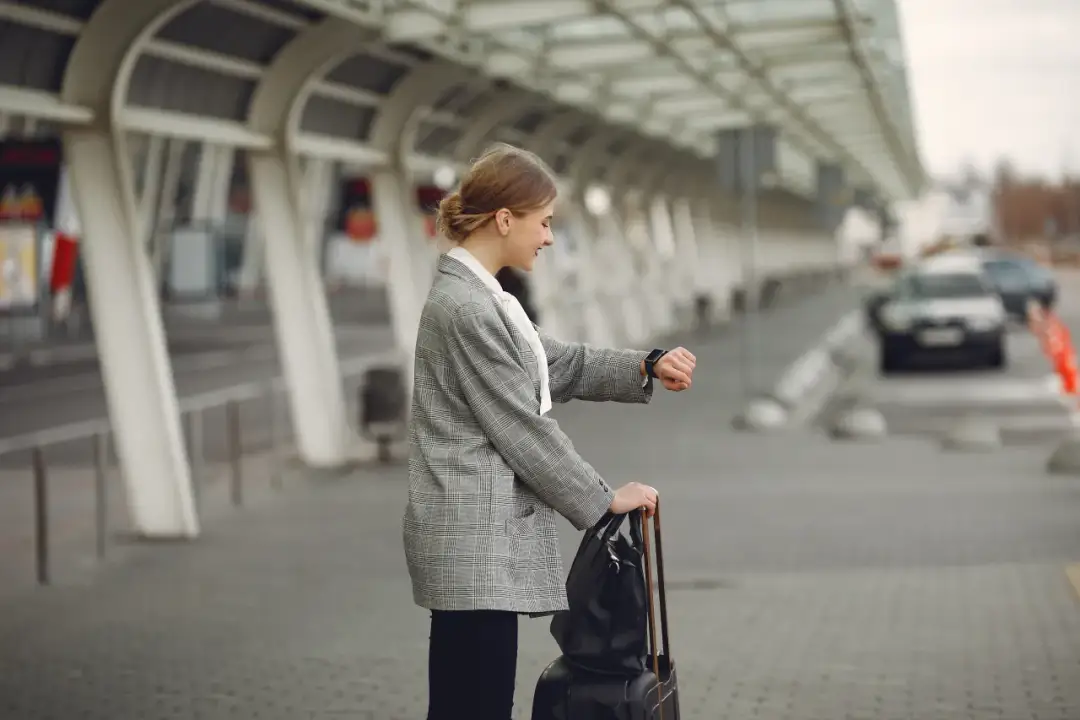 Gdzie zaparkować przy lotnisku Chopina? Porównanie opcji