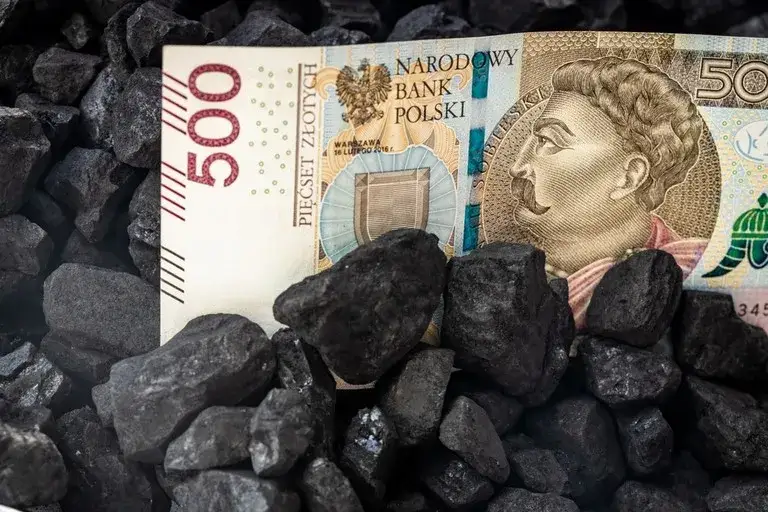 Dodatek węglowy dla spółdzielni: czy mieszkaniec dostanie pieniądze?