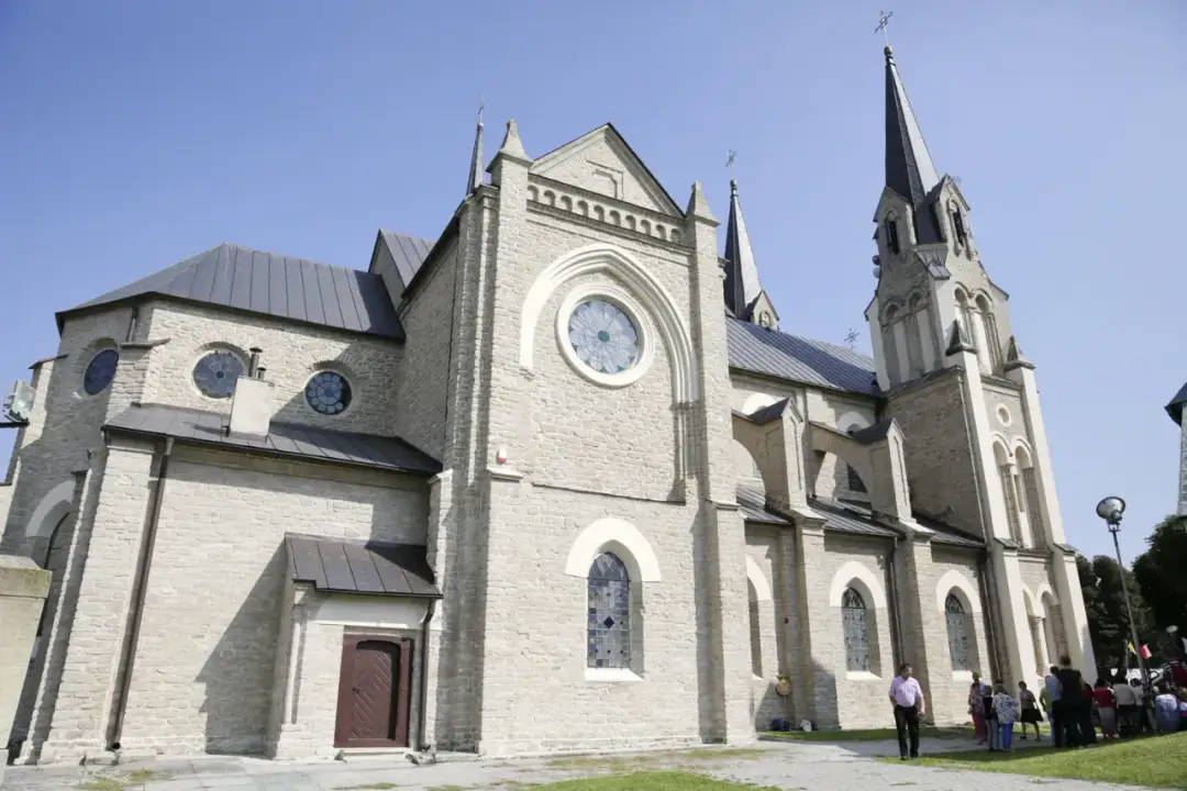 Czemu sanktuarium w Sulisławicach przyciąga tysiące pielgrzymów?