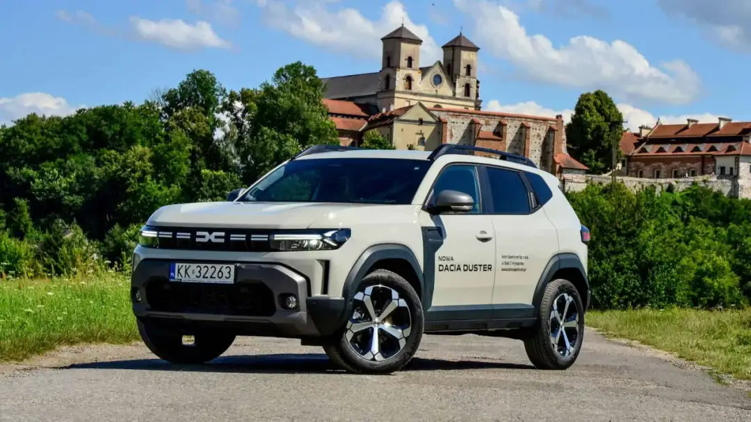Dacia Duster Hybrid 140: Czy warto kupić? Opinie i spalanie