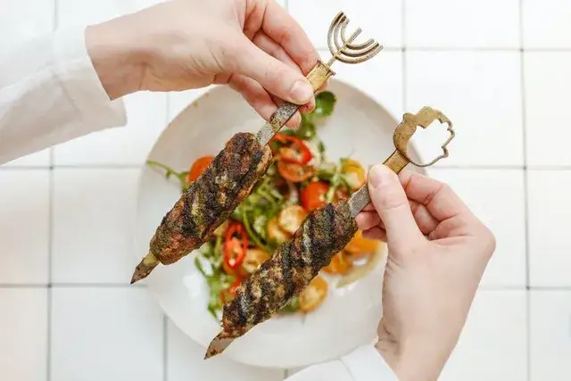 Kebab czy zdrowy? Odkryj prawdę o jego wpływie na zdrowie
