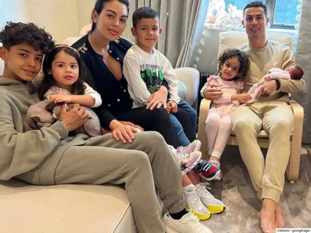 Ile dzieci ma Ronaldo z Georginą? Pełna lista i rodzinna historia