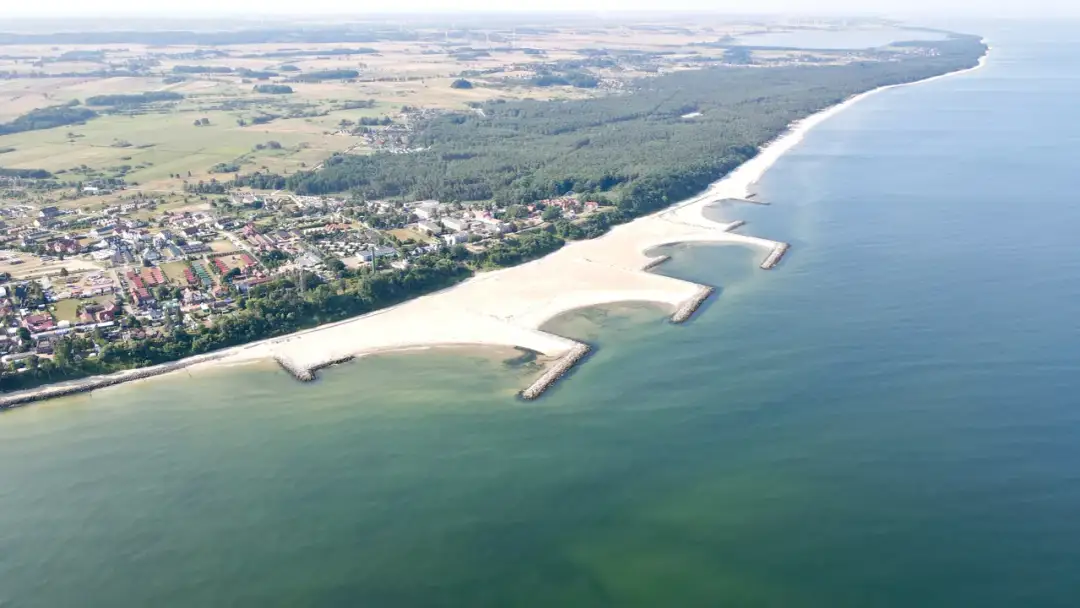 Jarosławiec: Polski Dubaj nad Bałtykiem? Poznaj fenomen!