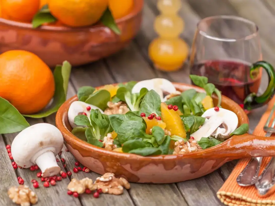 Wintersalat mit Orangen - So gelingt der perfekte Mix in 15 Minuten