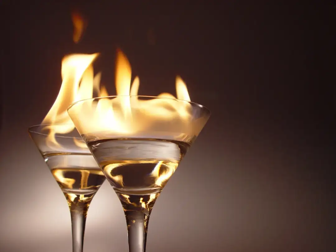 Mefedron i alkohol: śmiertelne ryzyko. Poznaj konsekwencje.