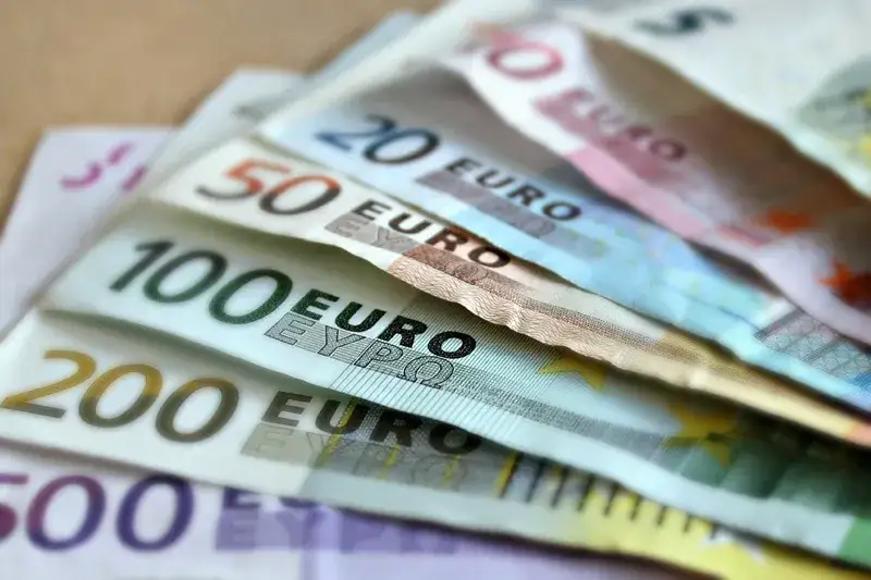 Waluta w Austrii: kompletny przewodnik po euro i płatnościach za granicą