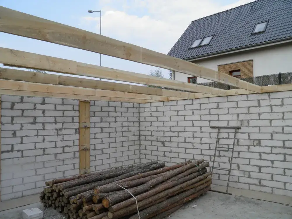 Jak zbudować piwnicę z bloczków betonowych: krok po kroku