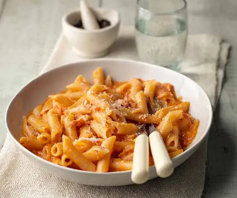 Penne al arrabiata: Odkryj przepis na idealne, ostre danie włoskie
