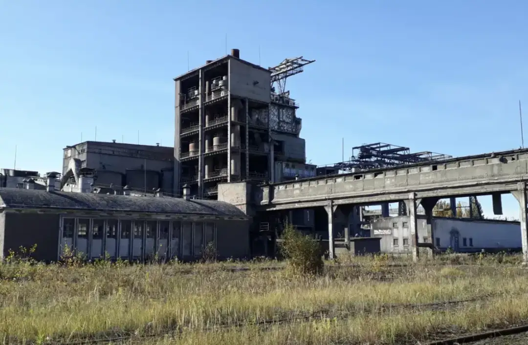 Jak przygotować teren poprzemysłowy pod inwestycję? Procedury badań geotechnicznych