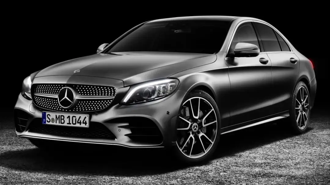 Mercedes C-Class W205: opinie, problemy, wyposażenie i porównanie z konkurencją
