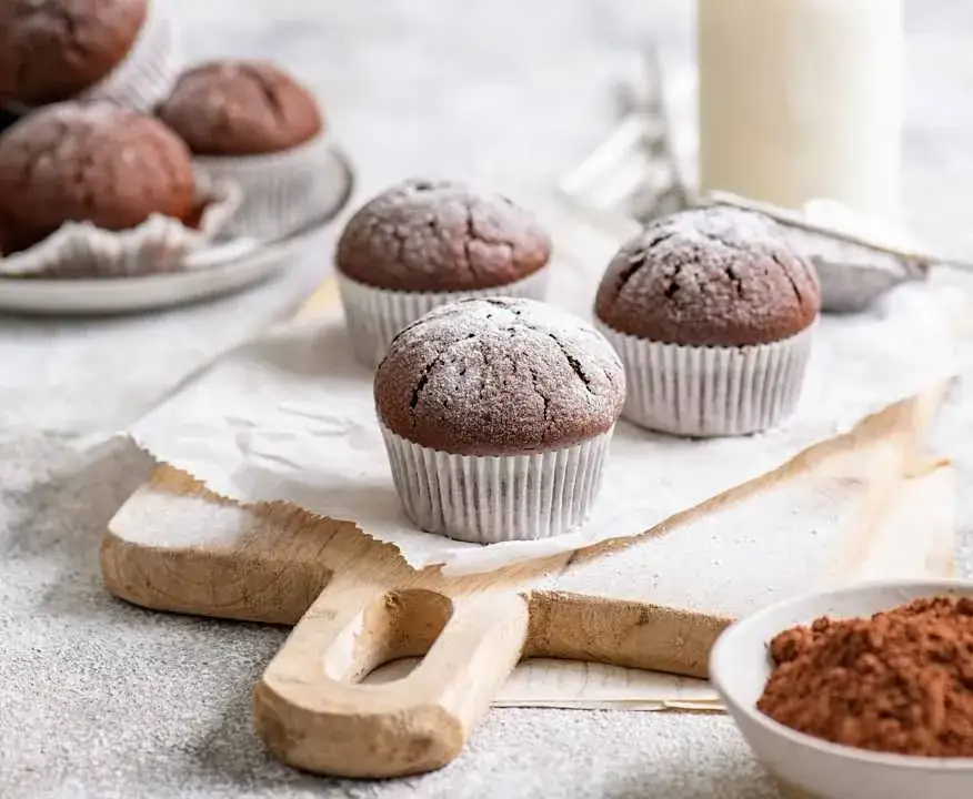 Ile piec muffinki czekoladowe, aby były idealnie puszyste?