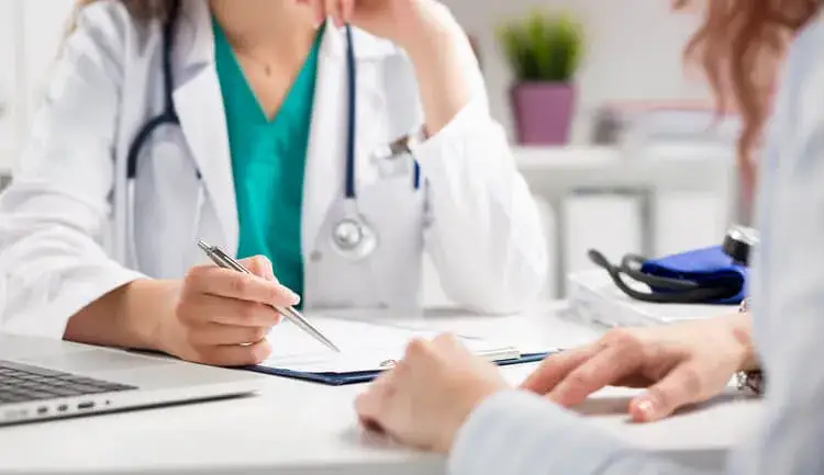 Co bada endokrynolog? Kluczowe testy, które mogą uratować zdrowie