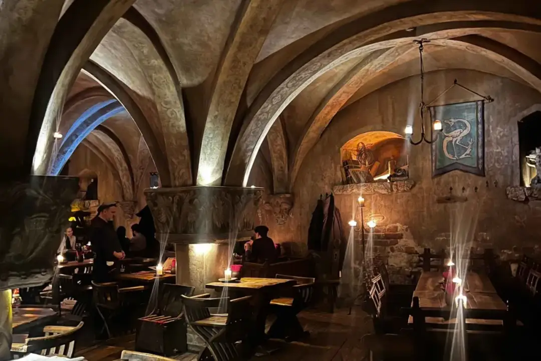 Najlepsze restauracje w Rydze: polecane miejsca gdzie zjeść w 2025
