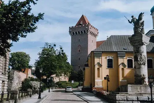 Co to jest szlak piastowski? Odkryj jego historię i atrakcje