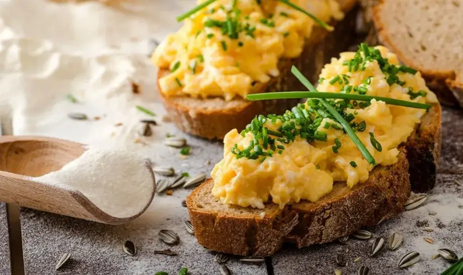 Jakie przyprawy do jajecznicy sprawią, że będzie smakować lepiej?