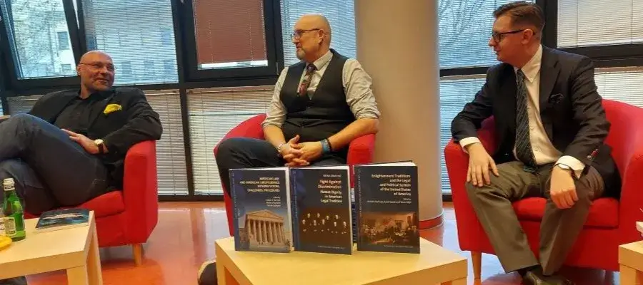 Enlightened 2023 - korporacyjna produkcja idealizmu czy rewolucji