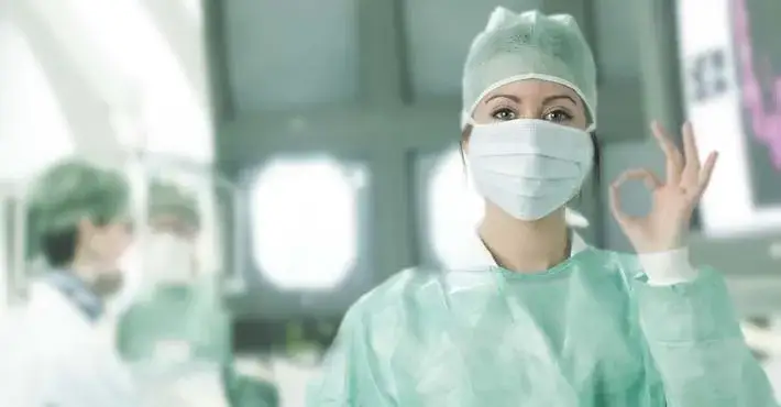 Ile zarabia chirurg plastyczny? Zaskakujące fakty o wynagrodzeniach