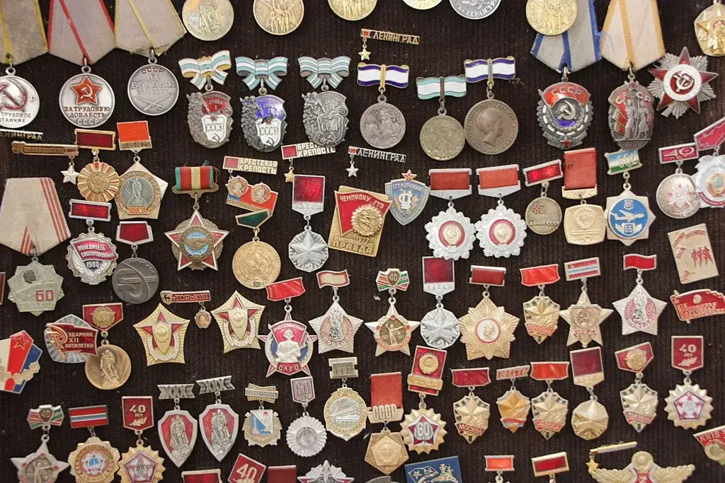 Cywilizacja rosyjska: odkryj kluczowe epoki i ich znaczenie w historii