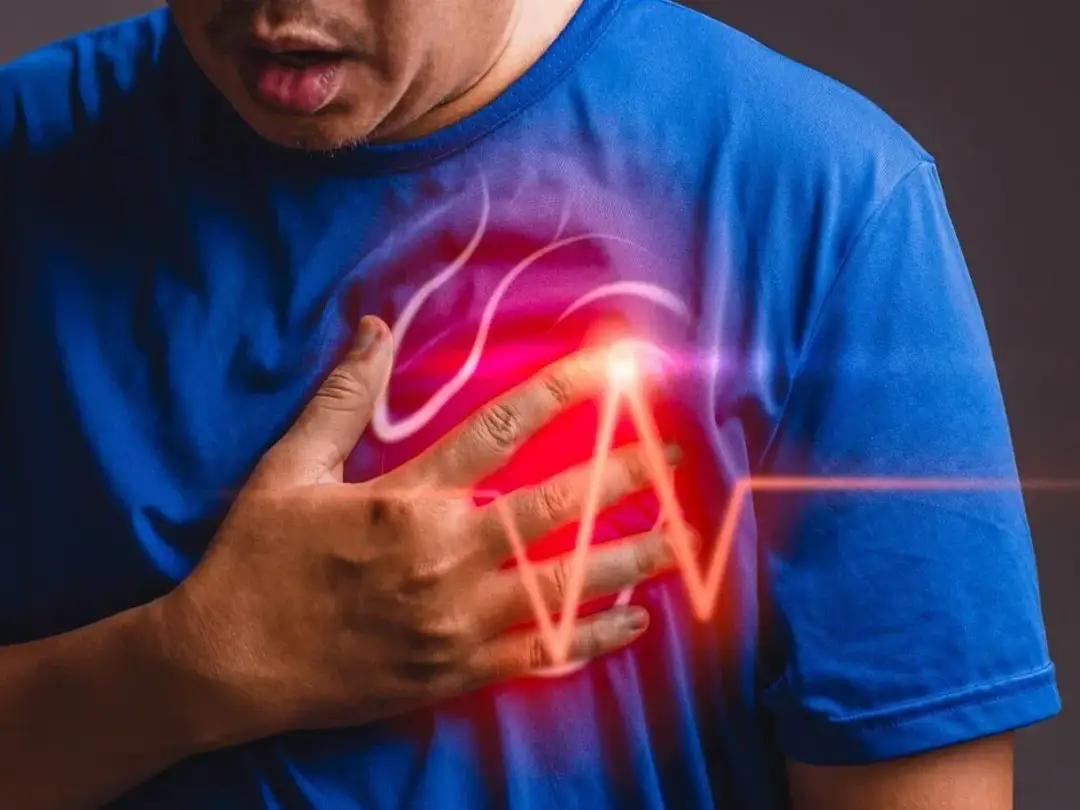 Ból serca przy nerwicy: Jak odróżnić od zawału i odzyskać spokój?