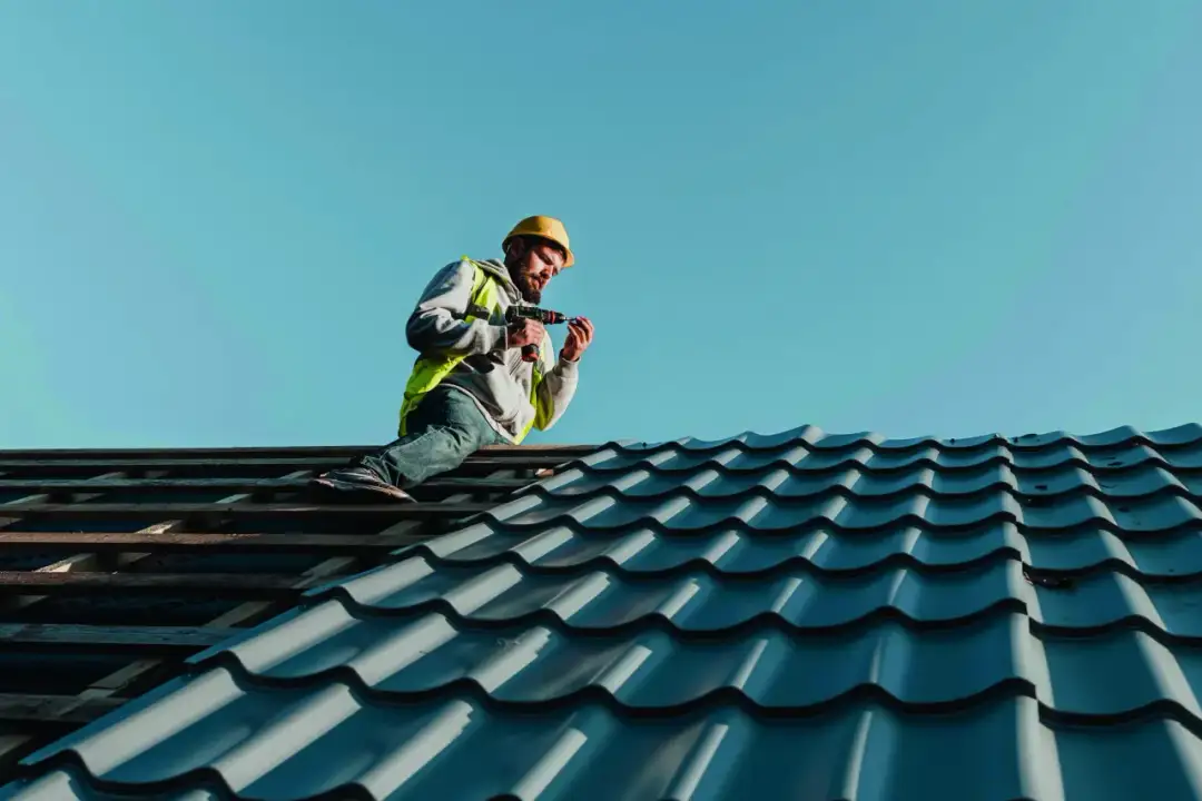 Czy dekarz to zawód? Poznaj wyzwania i możliwości tej profesji