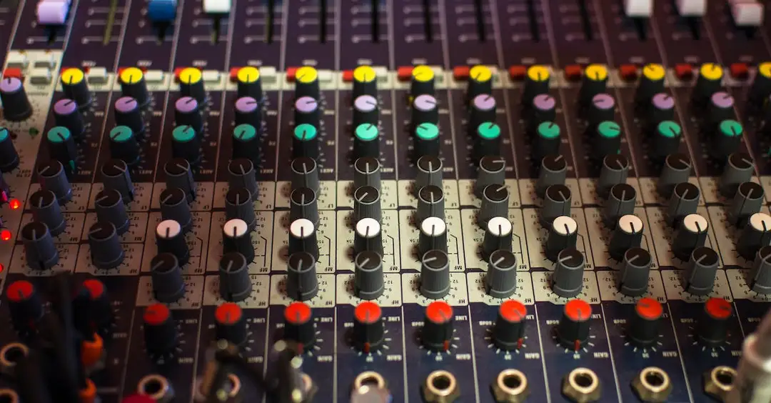 Trans w muzyce elektronicznej - charakterystyka nurtu