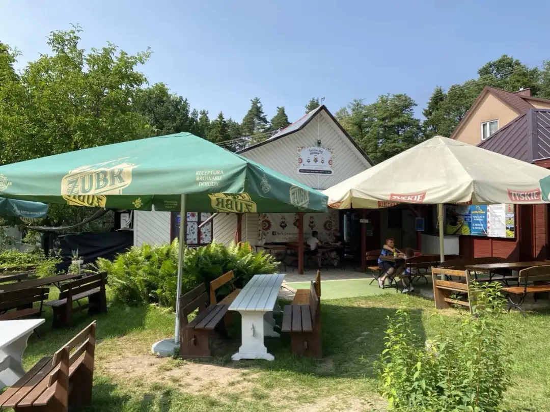 Gdzie zjeść kartacze? Odkryj najlepsze miejsca w Suwałkach i Mazurach