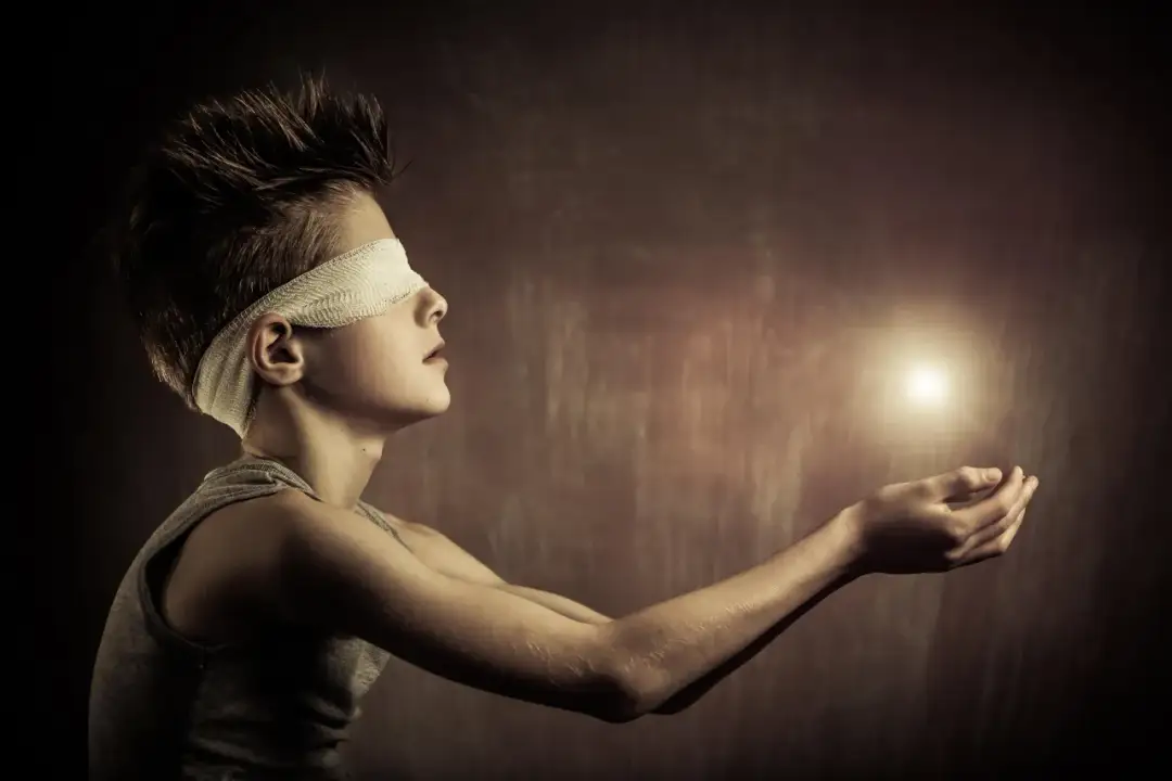 Co widzą osoby niewidome? Zaskakujące sposoby postrzegania świata