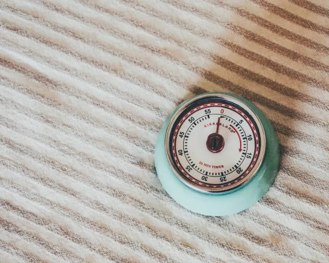 Prosty przewodnik: jak bez stresu ustawić programator czasowy krok po kroku