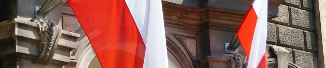 Jak zawiesić flagę na balkonie - uniknij błędów i zrób to poprawnie