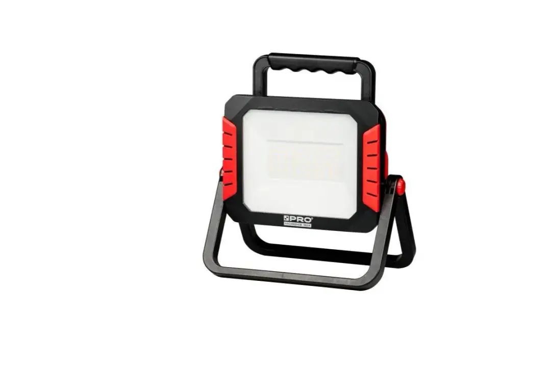 50W LED - Zamiennik czy reflektor? Poznaj prawdziwą moc