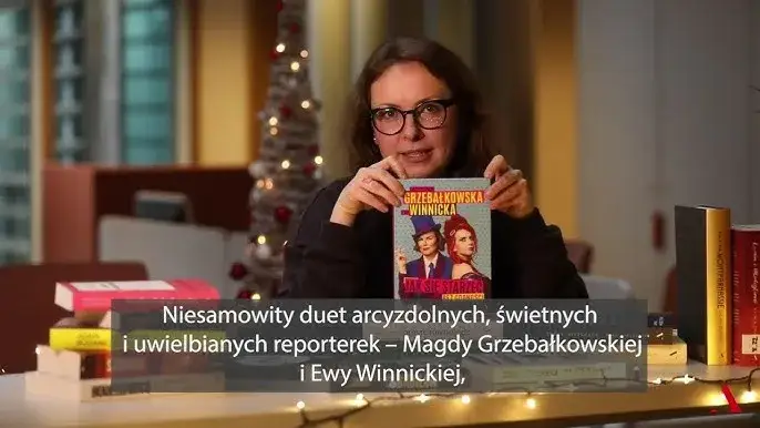 Jaką książkę dla 70 latki wybrać? Zobacz najpiękniejsze powieści na prezent