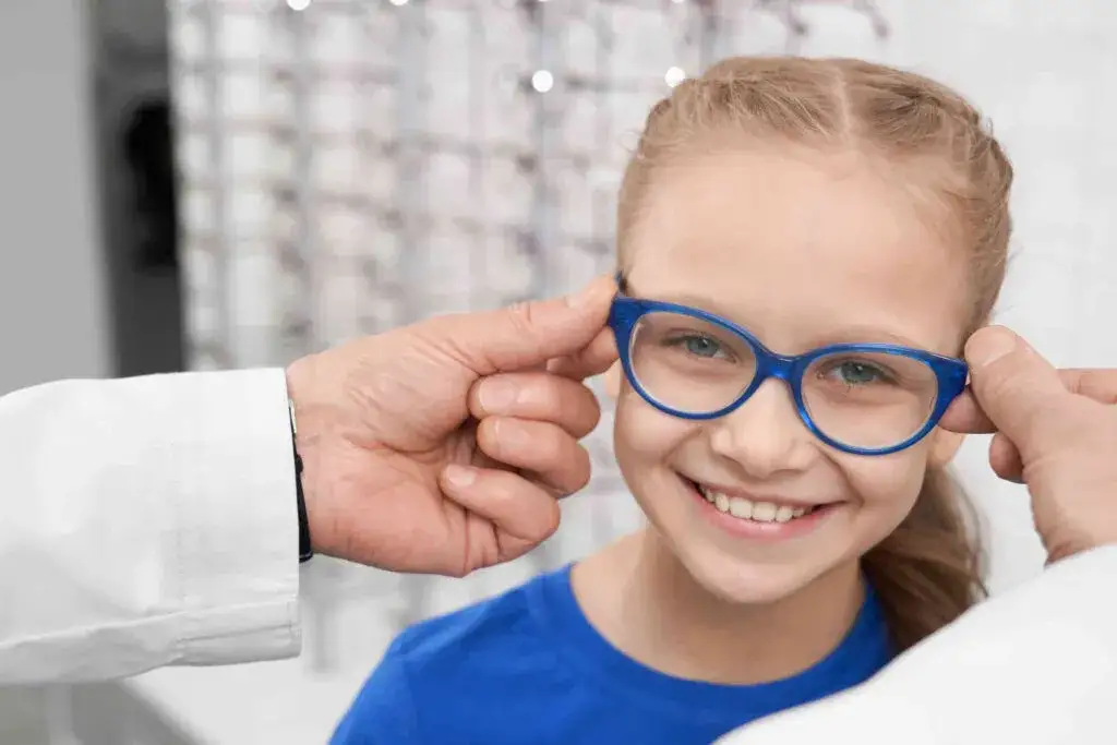 Jak wygląda badanie wzroku u 3 latka? Co warto wiedzieć przed wizytą