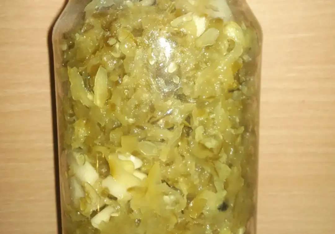 Domowe tarte ogórki kiszone: Prosty przepis na zupę ogórkową