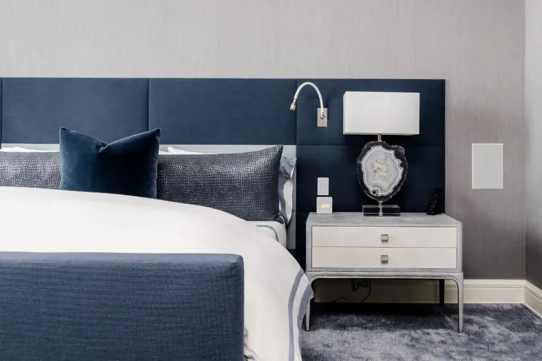 Ile kosztuje obicie krzesła? Cennik i ukryte koszty renowacji