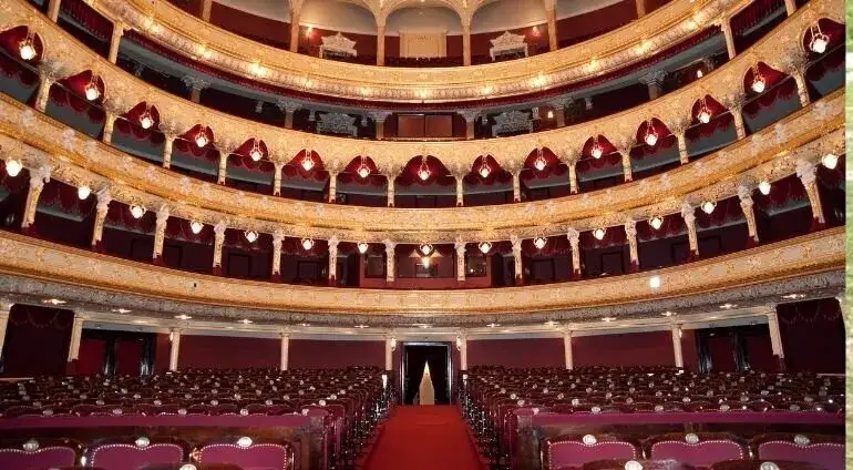 Teatr Wielki Poznań kalendarium - pełny harmonogram wydarzeń i spektakli