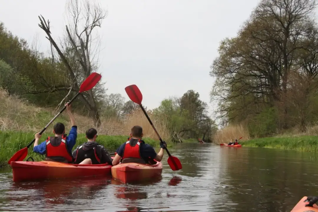 Spływ kajakowy Wrocław - najlepsze trasy i wskazówki dla każdego