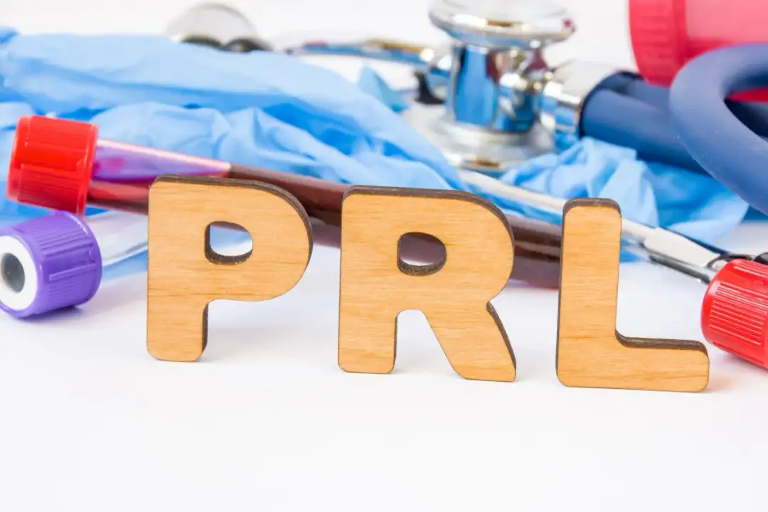 Jak wygląda badanie prolaktyny u mężczyzn: normy, przebieg i wskazania