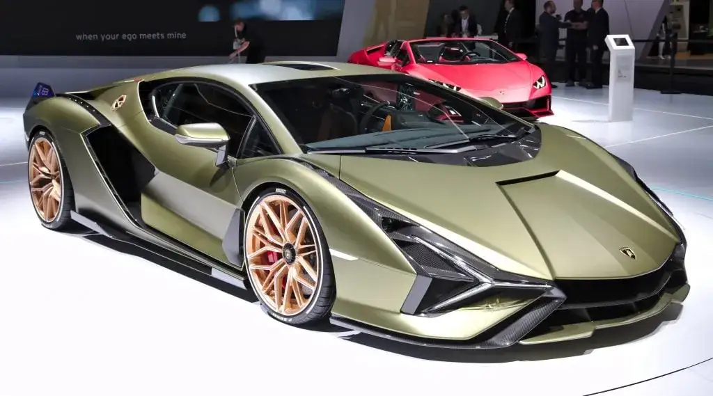 Lamborghini Aventador: Ile kosztuje wynajem w Polsce i czy warto?