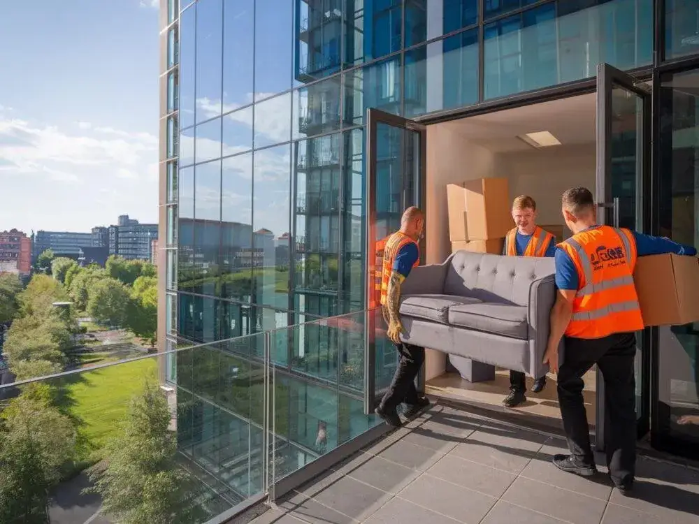 Ile kosztuje wyniesienie mebli z mieszkania? Zobacz ukryte koszty