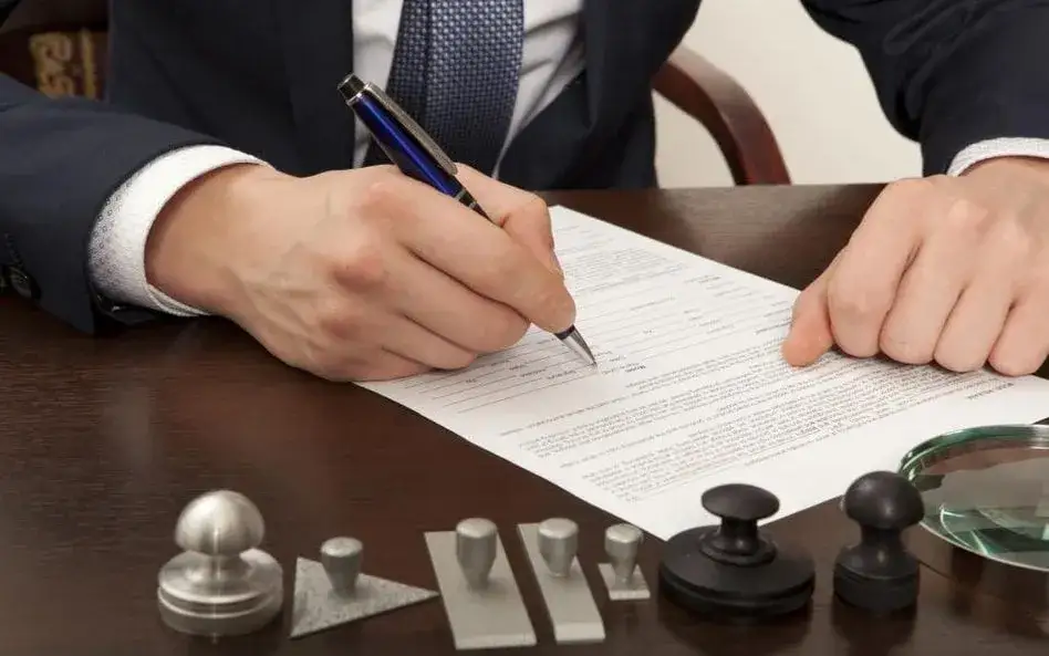 Gdzie złożyć skargę na adwokata? Sprawdź, jak uniknąć problemów