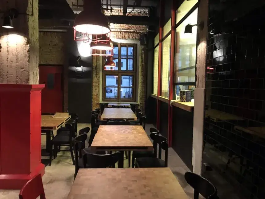 Cargo Grill & Deli w Krakowie - Wyjątkowe smaki i doświadczenia kulinarne