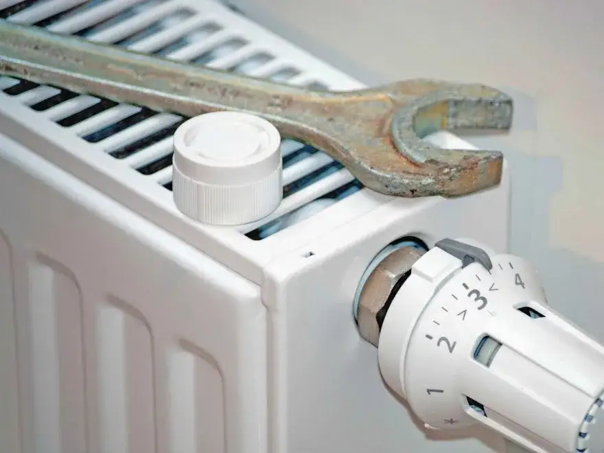 Jak odkręcić grzejnik aby grzał - proste sposoby na ciepło w domu