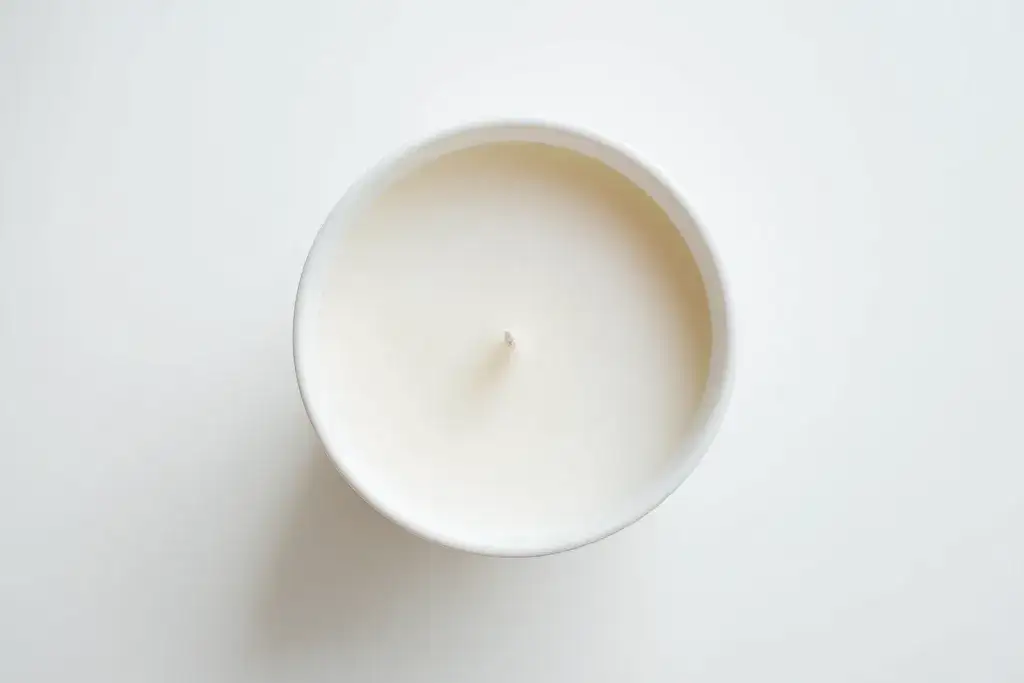 Jak zrobić knot do świecy, aby uniknąć problemów z paleniem