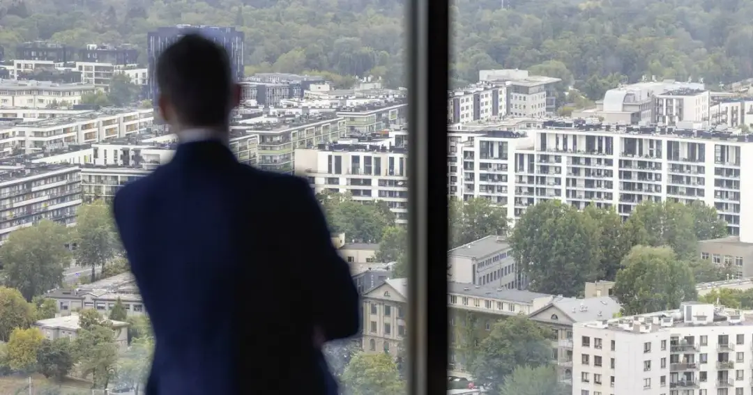 Dlaczego deweloperzy nie podają cen mieszkań? Odkryj ukryte powody