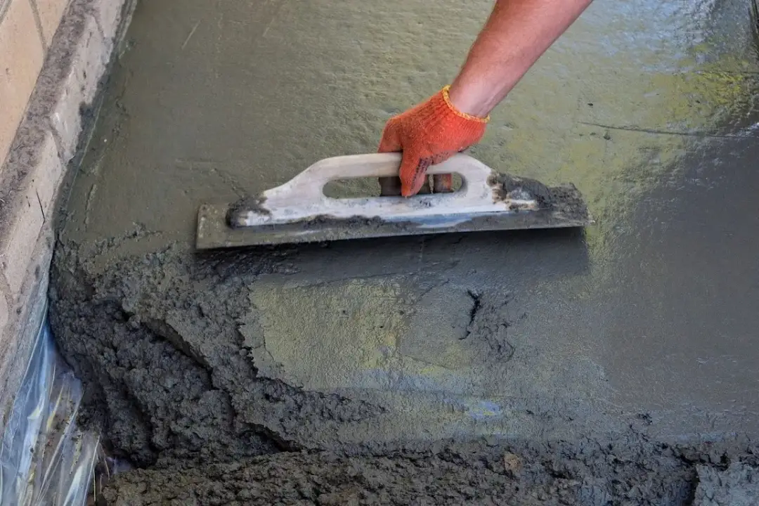 Jaka zaprawa na posadzkę? Wybierz najlepszą dla swojego projektu