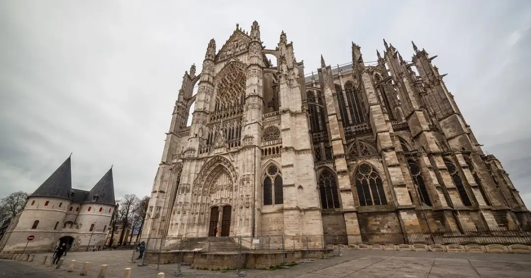 Katedra w Beauvais: Arcydzieło gotyku do zobaczenia