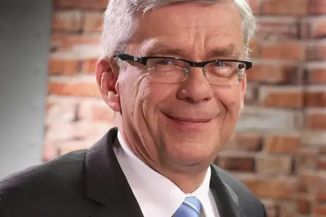 Ile zarabia marszałek senatu Karczewski? Zaskakujące szczegóły pensji