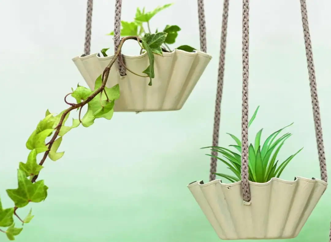 Kwietnik DIY: Pomysły na stylowe donice z drewna, metalu i recyklingu